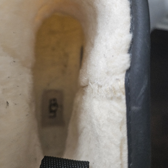 UGG Shearling Lined Boots - Picture 7 of 8